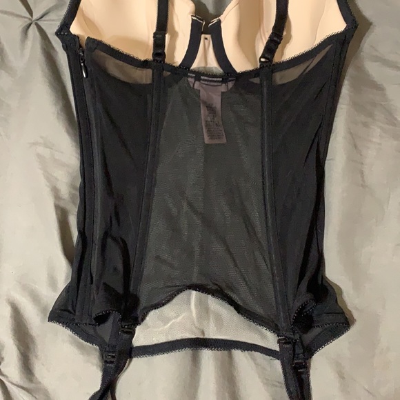Never been worn Victoria’s Secret corset top - Picture 5 of 7